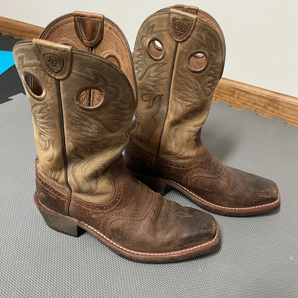 Ariat Heritage Roughstock Cowboy Boot - Picture 2 of 12